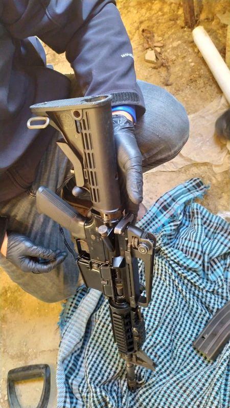 اعتقال مشتبيهن بحيازة السلاح والمخدرات بالنقب